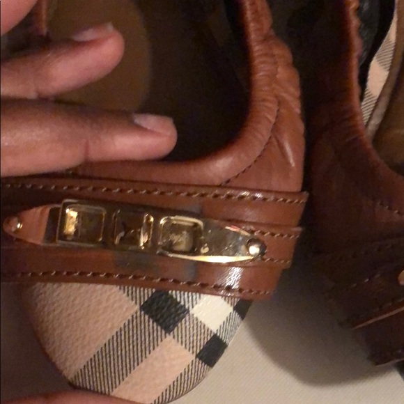Burberry flats - Picture 2 of 4
